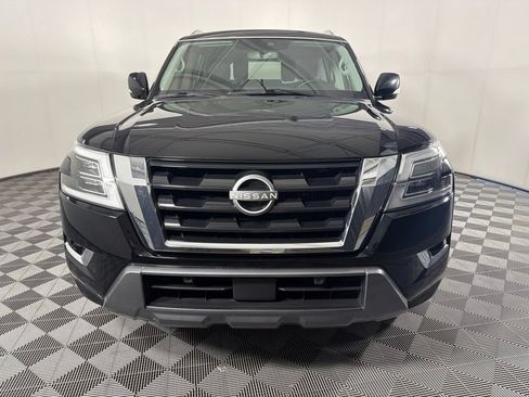 Used 2024 Nissan Armada SV AWD/4WD image 2