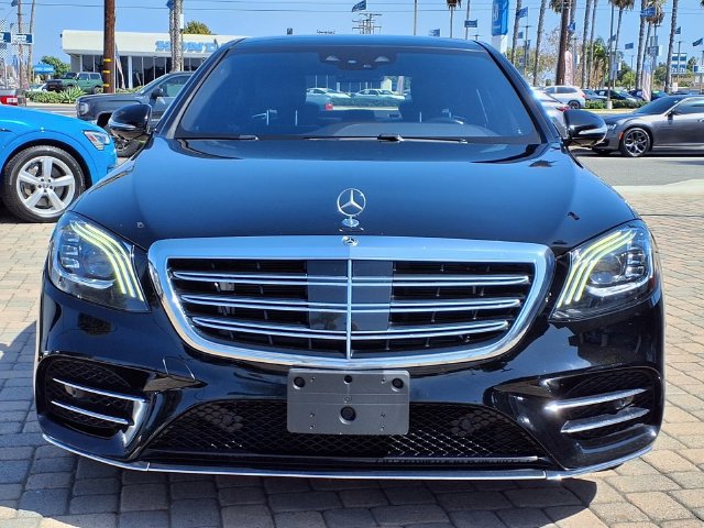 Used 2020 Mercedes-Benz S 560 Sedan image 2