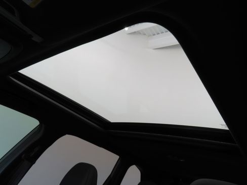 Certified 2025 Subaru Forester Premium image 21