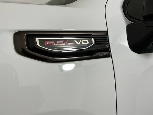 Used 2023 GMC Sierra 1500 AT4X AWD/4WD image 31