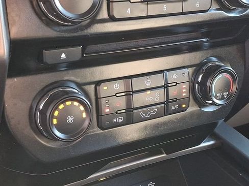 Used 2016 Ford F150 XLT w/ Equipment Group 302A Luxury AWD/4WD image 17