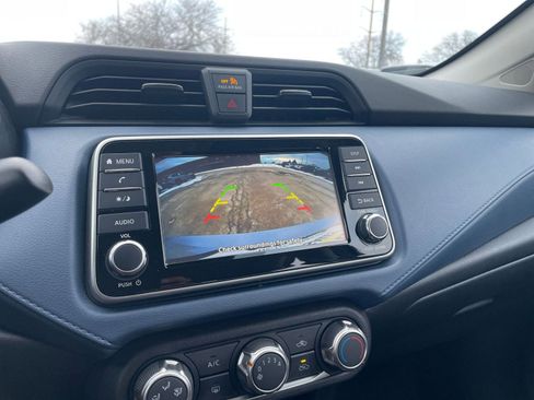 Used 2025 Nissan Versa SV image 24