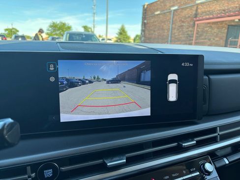 Used 2025 Hyundai Santa Fe SEL FWD image 25