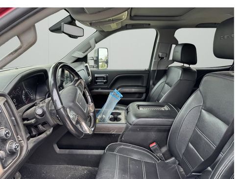 Used 2019 GMC Sierra 2500 Denali w/ Duramax Plus Package AWD/4WD image 18