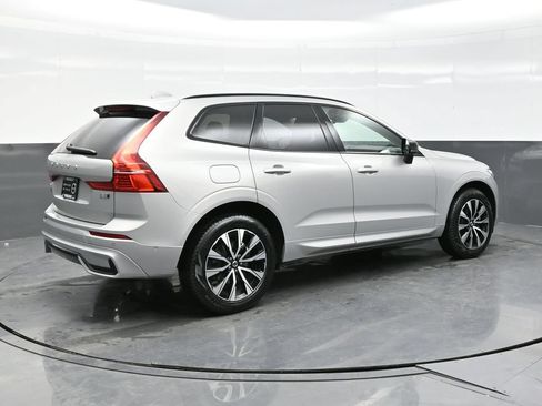 Used 2025 Volvo XC60 B5 Plus AWD/4WD image 7