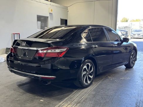 Used 2017 Honda Accord EX-L image 4