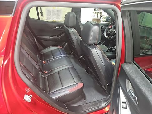 Used 2025 Chevrolet Equinox RS w/ Convenience Package III image 31