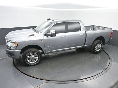 Used 2024 RAM 2500 Laramie AWD/4WD image 36