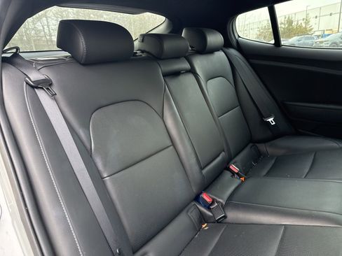 Used 2022 Kia Stinger GT-Line image 16
