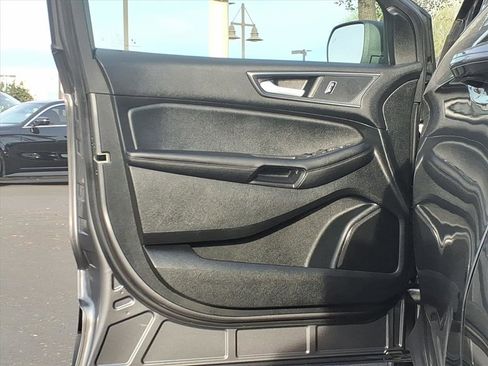 Certified 2023 Ford Edge SE image 20