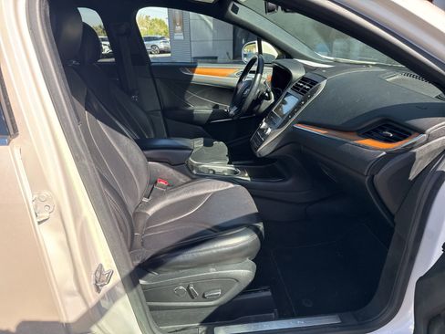 Used 2019 Lincoln MKC Reserve w/ MKC Technology Package image 13