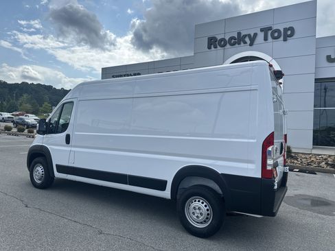 New 2026 RAM ProMaster 2500 w/ Convenience Group image 10