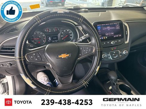 Used 2021 Chevrolet Malibu LS FWD image 16