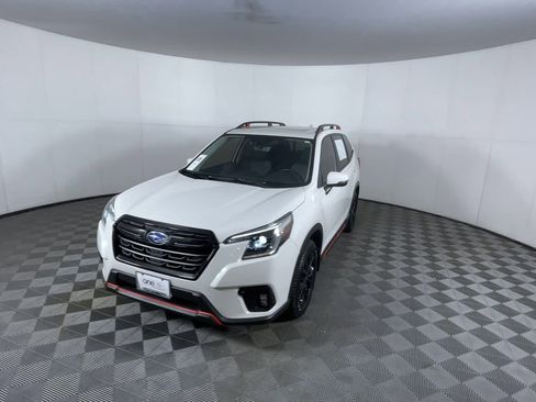 Used 2023 Subaru Forester Sport image 3