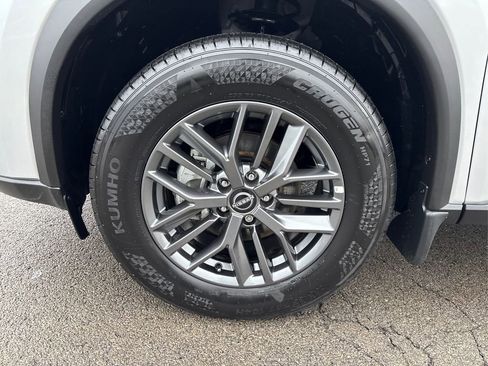 Certified 2025 Nissan Rogue S image 12