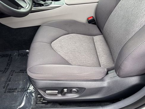 Used 2024 Toyota Camry LE image 17