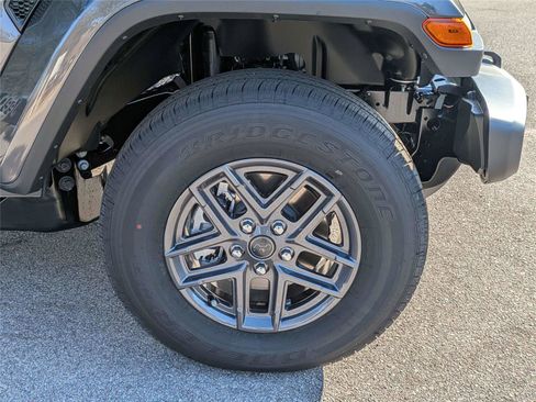 New 2026 Jeep Gladiator Sport image 12