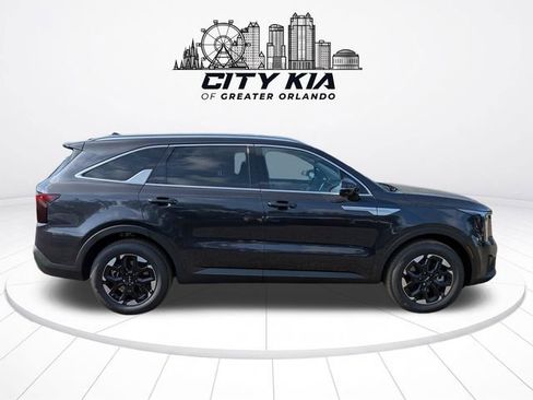 New 2026 Kia Sorento S FWD image 7