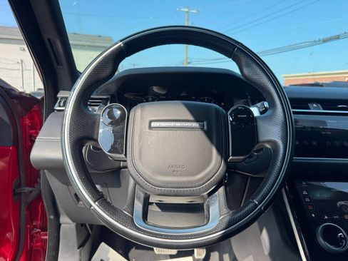 Used 2019 Land Rover Range Rover Velar R-Dynamic SE AWD/4WD image 17