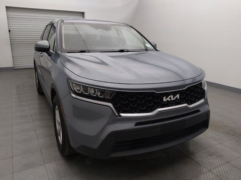 Used 2022 Kia Sorento LX image 14