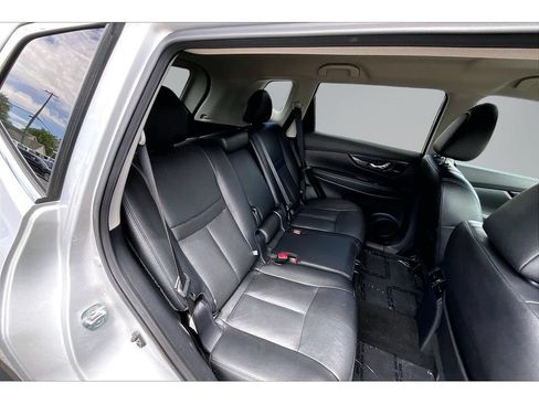 Used 2019 Nissan Rogue SL AWD/4WD image 25