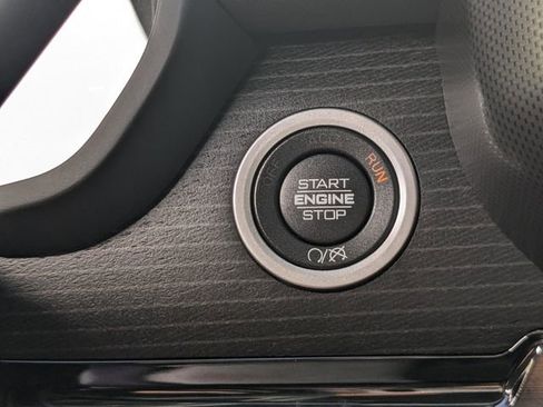 Used 2023 RAM 2500 Limited image 33