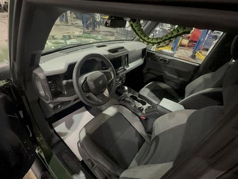 Certified 2023 Ford Bronco Base image 14