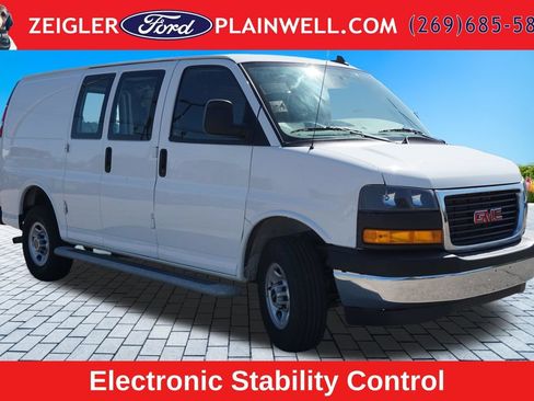 Used 2024 GMC Savana 2500 w/ Driver Convenience Package RWD image 7