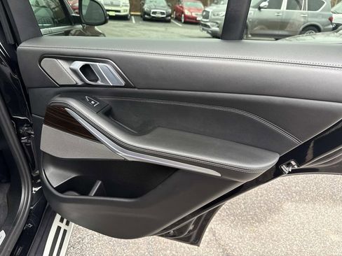 Used 2025 BMW X5 xDrive50e AWD/4WD image 38