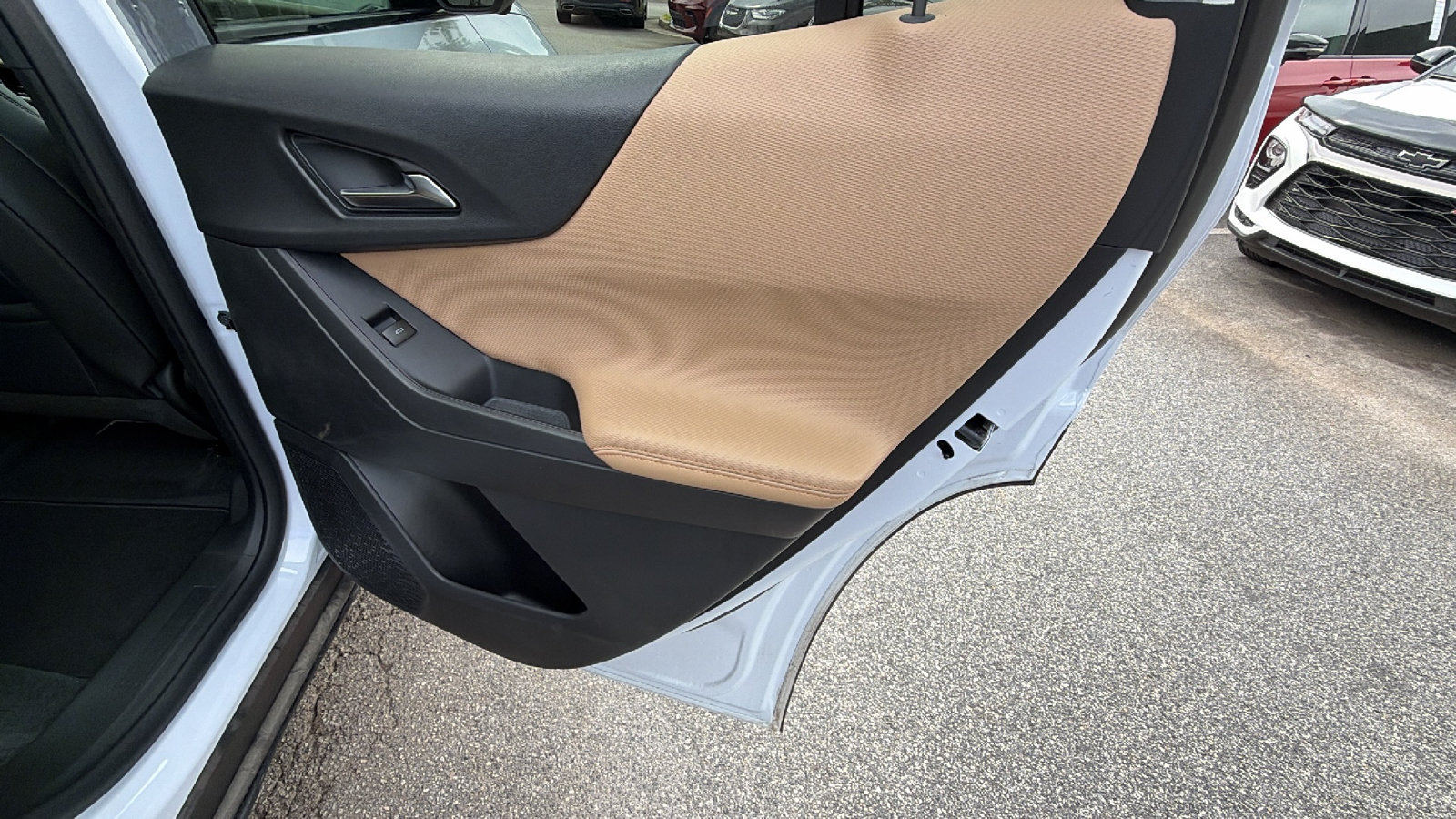 Used 2026 Chevrolet Equinox ACTIV w/ Safety and Technology Package FWD image 20