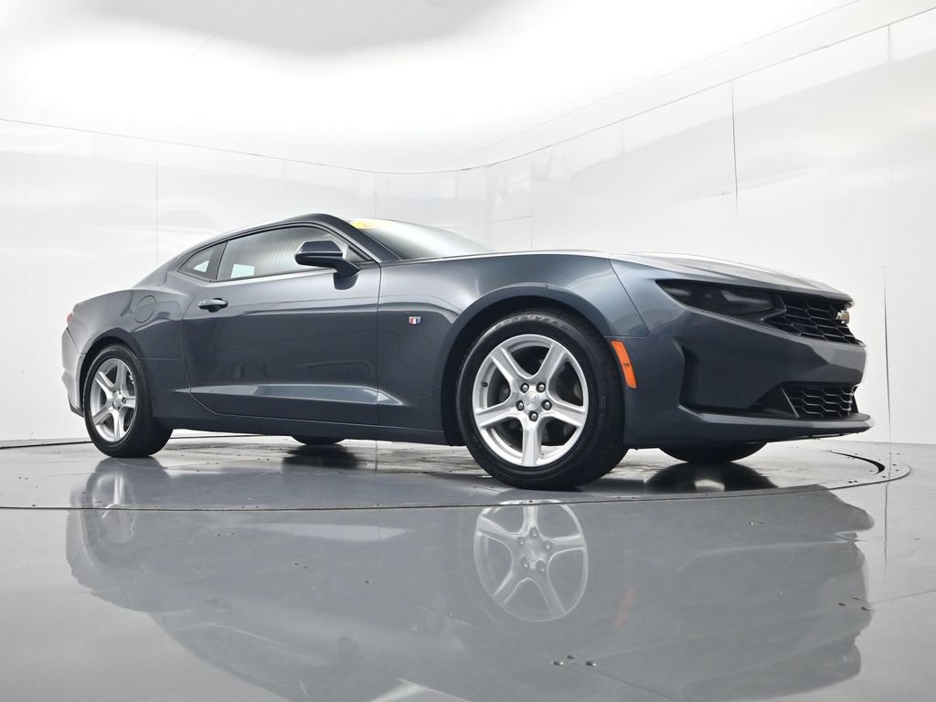 Used 2020 Chevrolet Camaro LT w/ Technology Package RWD image 42