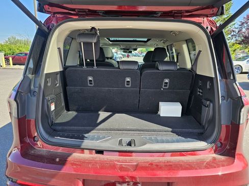 Used 2025 INFINITI QX80 Sensory w/ Premium Cargo Package AWD/4WD image 19