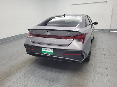 Used 2025 Hyundai Elantra Sport FWD image 7