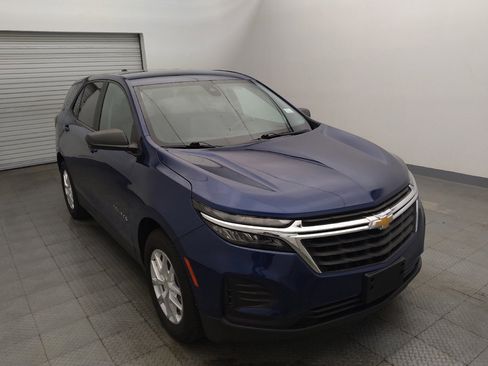 Used 2022 Chevrolet Equinox LS FWD image 13