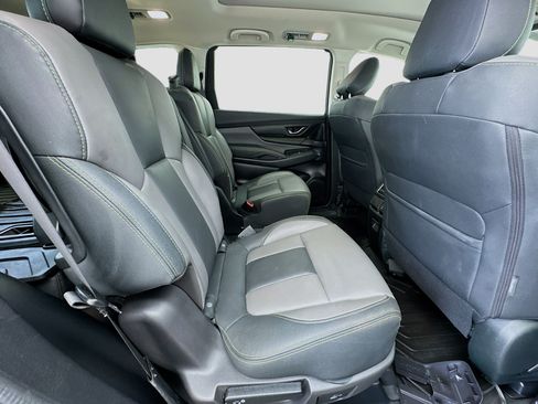 Used 2025 Subaru Ascent Onyx Edition AWD/4WD image 18