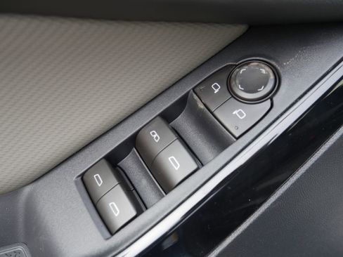 New 2026 Chevrolet Equinox LT image 31