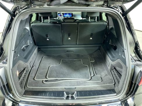 Used 2025 Mercedes-Benz GLB 250 GLB 250 image 31