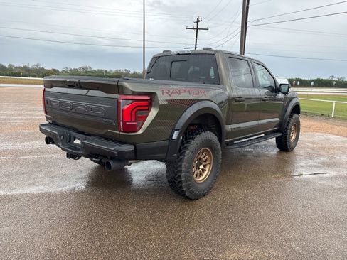 Used 2025 Ford F150 Raptor image 5