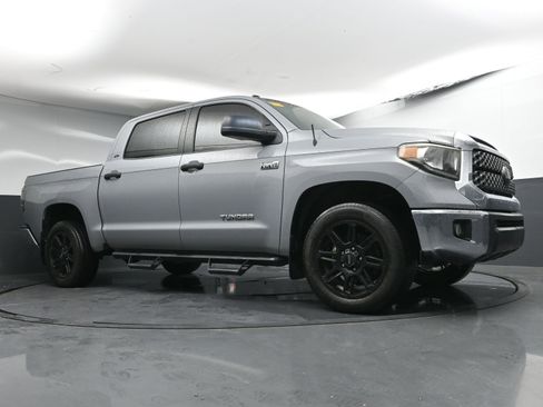 Used 2019 Toyota Tundra SR5 w/ SR5 Upgrade Package image 24