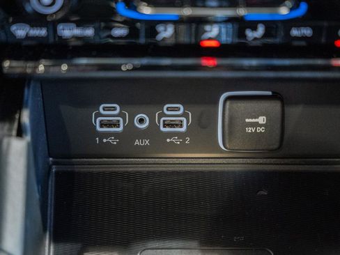 New 2025 Jeep Grand Cherokee L Limited w/ Luxury Tech Group II image 25