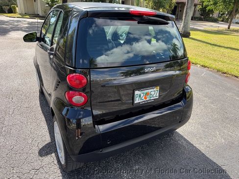 Used 2009 smart fortwo pure image 17