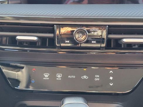 New 2025 Nissan Kicks SR image 20