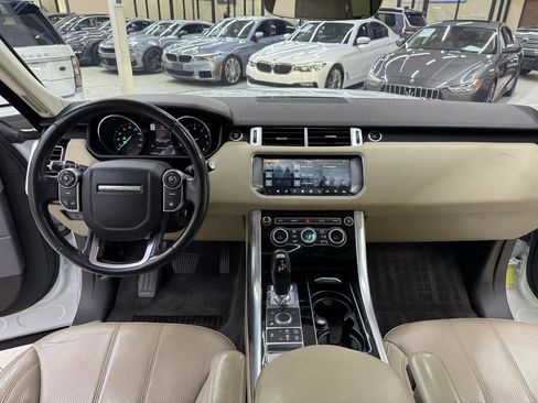 Used 2017 Land Rover Range Rover Sport HSE AWD/4WD image 18