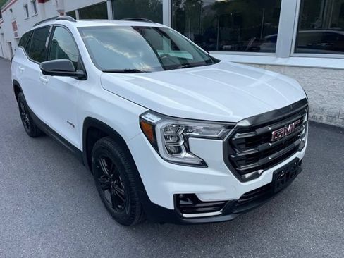 Used 2024 GMC Terrain AT4 w/ Tech Package AWD/4WD image 2
