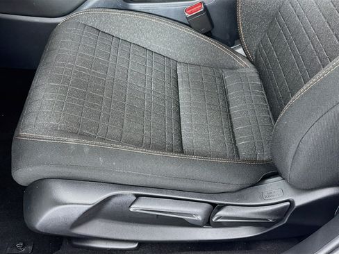 Certified 2025 Honda HR-V Sport image 18