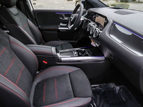 New 2025 Mercedes-Benz GLA 250 4MATIC image 20