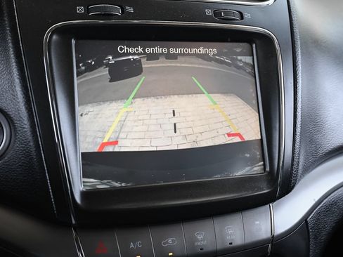 Used 2018 Dodge Journey Crossroad FWD image 31