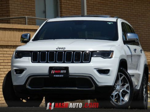 Used 2019 Jeep Grand Cherokee Limited w/ Luxury Group II AWD/4WD image 2