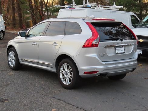 Used 2016 Volvo XC60 T5 Premier image 4