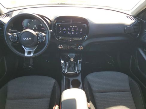 Used 2023 Kia Soul EX image 25
